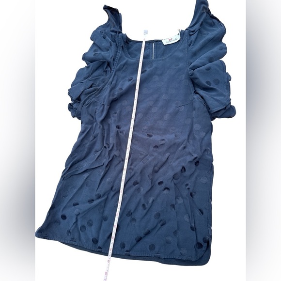 Vineyard Vines Navy Textured Ruffle Blouse size XXS - Picture 5 of 9
